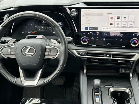 Certified 2025 Lexus RX 350 w/ Convenience Package image 4