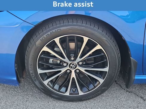 Used 2019 Toyota Camry SE image 14