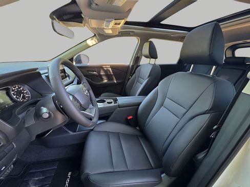 New 2026 Nissan Rogue SV AWD/4WD image 17