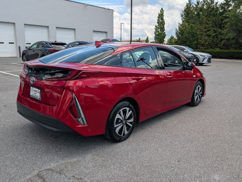 Used 2017 Toyota Prius Prime Premium w/ Carpet Mat Package FWD image 5
