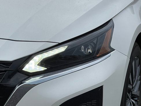 New 2025 Nissan Altima 2.5 SV w/ SV Premium Package image 30