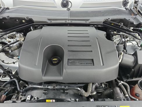 Certified 2021 Land Rover Defender 90 First Edition image 30