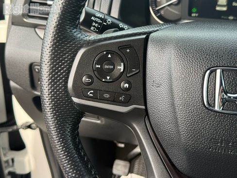 Certified 2024 Honda Passport EX-L image 17