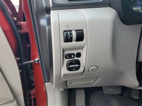 Used 2013 Subaru Forester 2.5X Limited image 15