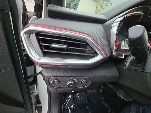 Used 2023 Chevrolet TrailBlazer RS AWD/4WD image 22