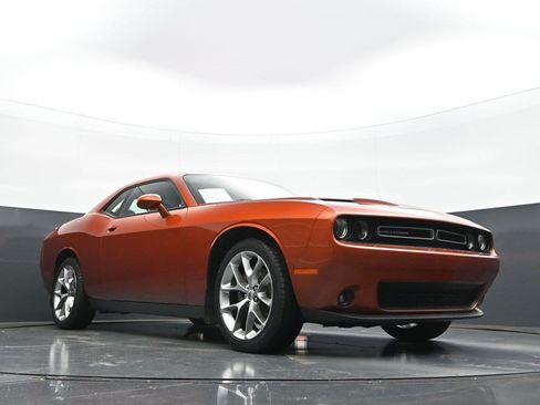 Used 2021 Dodge Challenger SXT w/ Plus Package RWD image 20