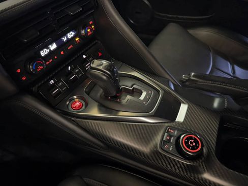Used 2019 Nissan GT-R Premium w/ Premium Interior Package image 38