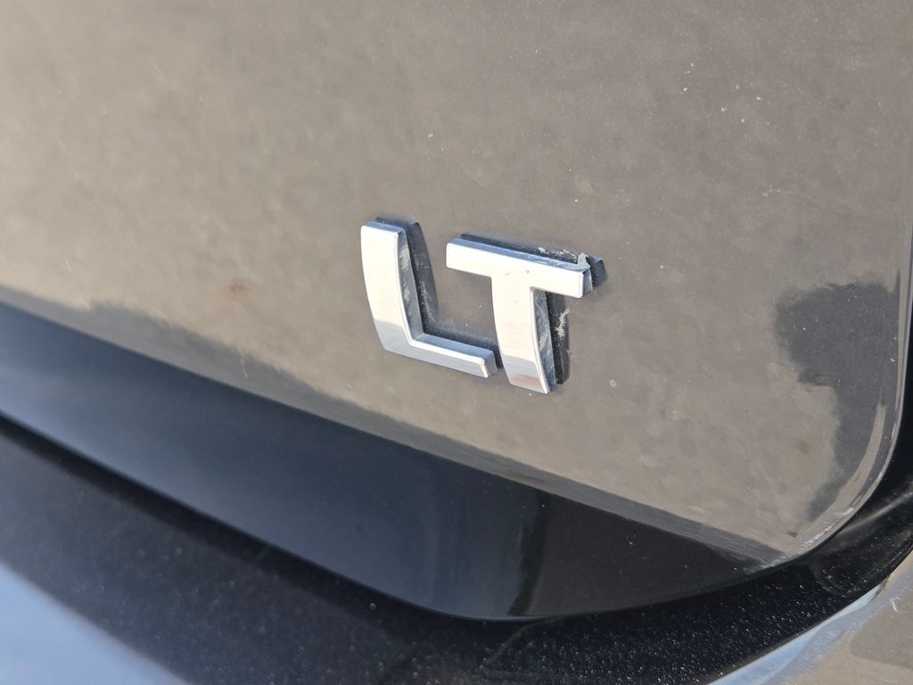 Used 2020 Chevrolet Equinox LT FWD image 23