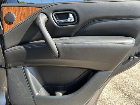 Used 2018 INFINITI QX80 Base image 21
