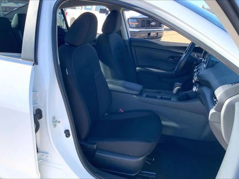 Used 2024 Nissan Sentra S image 8