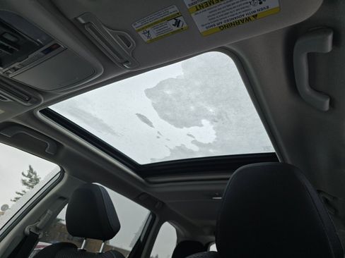 Used 2019 Subaru Forester Premium image 3