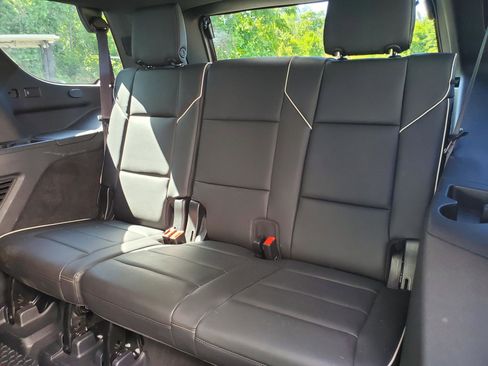 Used 2021 Cadillac Escalade Sport w/ Driver Assist Tech Package AWD/4WD image 74