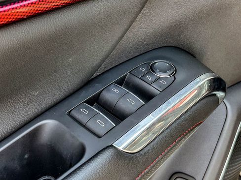 Used 2024 Chevrolet Traverse RS w/ LPO, Floor Liner Package FWD image 26