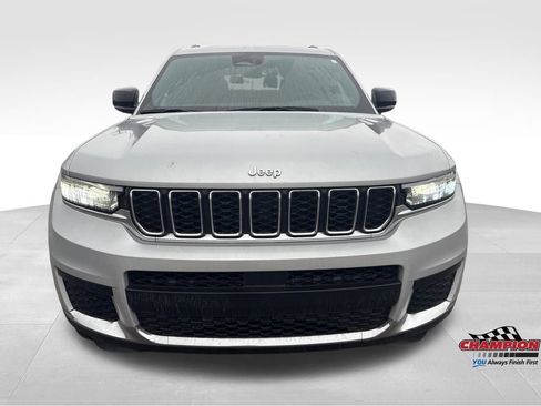 Used 2024 Jeep Grand Cherokee L Laredo image 10