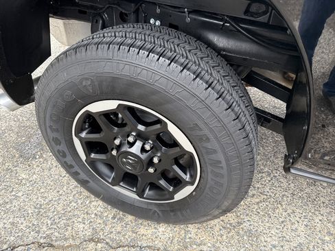 New 2025 RAM 2500 Laramie w/ Towing Technology Group AWD/4WD image 19