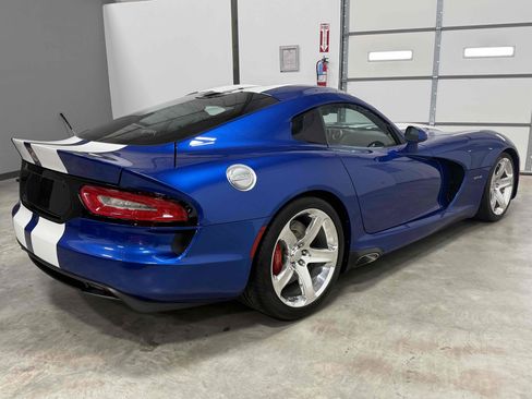 Used 2013 SRT Viper GTS w/ GTS Laguna Interior Pkg image 25