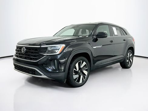 Used 2026 Volkswagen Atlas Cross Sport SE AWD/4WD image 3