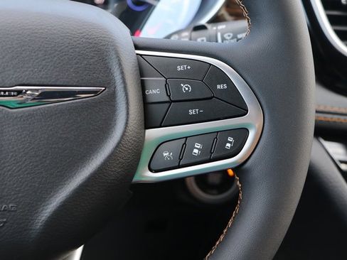 New 2023 Chrysler Pacifica Pinnacle image 49