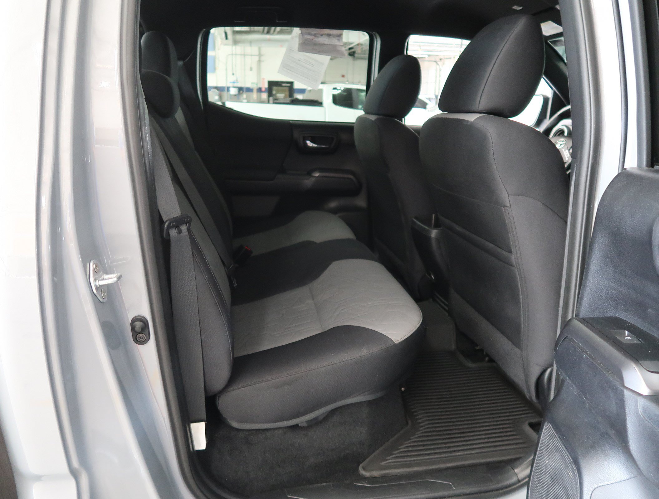 Used 2021 Toyota Tacoma TRD Off-Road AWD/4WD image 39