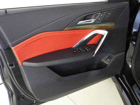 Used 2023 BMW X1 xDrive28i w/ M Sport Package image 11