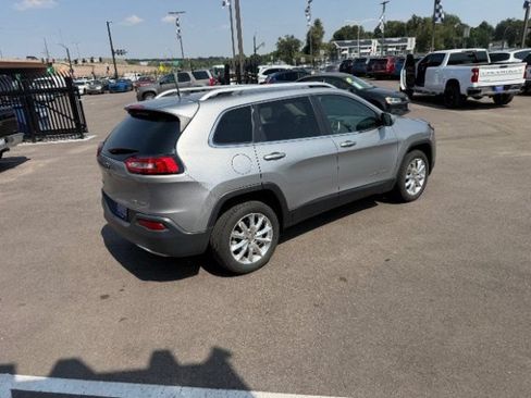Used 2016 Jeep Cherokee Limited AWD/4WD image 14