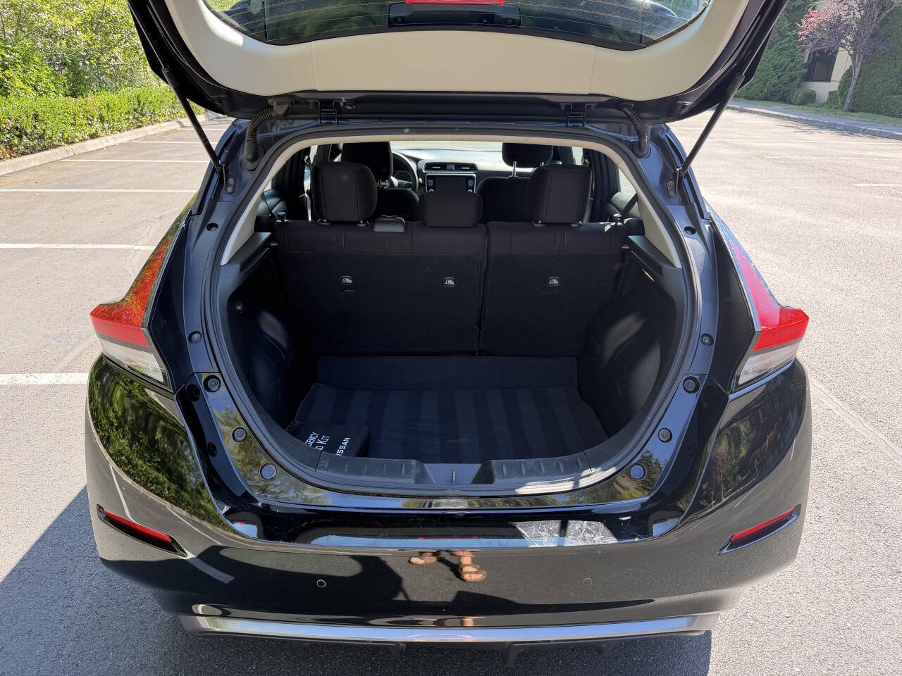 Used 2023 Nissan Leaf S FWD image 7