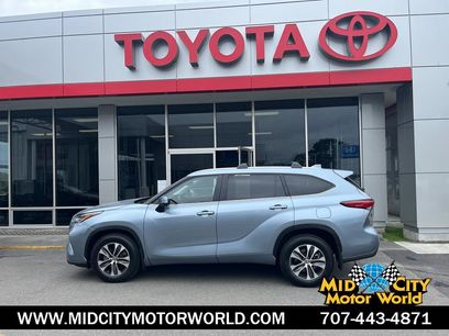 Used 2023 Toyota Highlander XLE