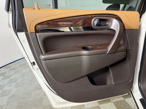 Used 2014 Buick Enclave Leather image 24