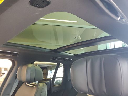 Used 2024 Land Rover Range Rover Autobiography AWD/4WD image 13