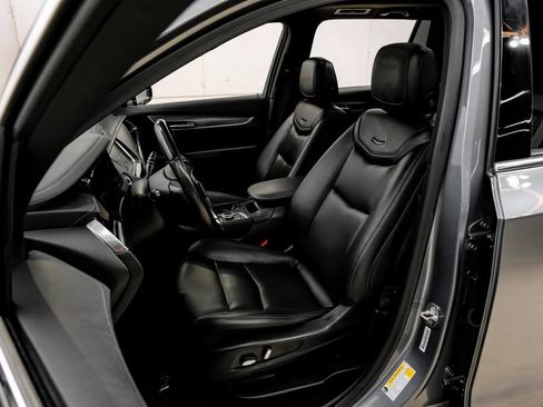 Used 2021 Cadillac XT6 Luxury FWD image 38