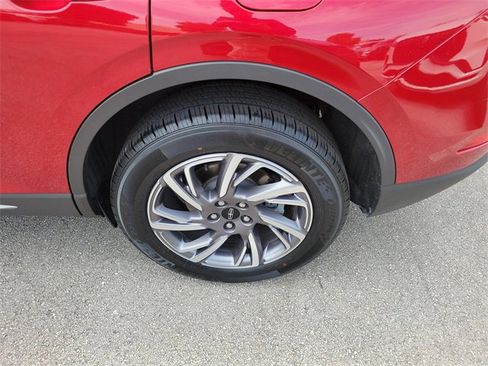 Certified 2023 Lincoln Corsair Standard image 8