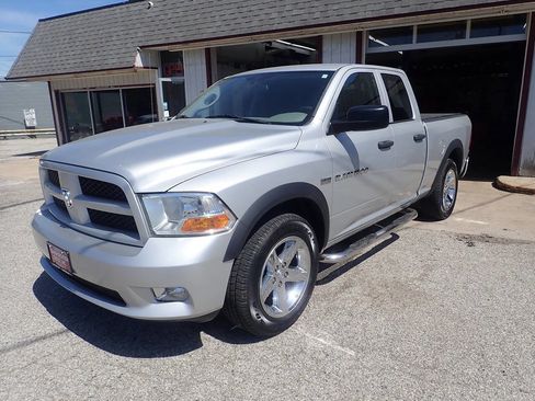 Used 2012 RAM 1500 Express AWD/4WD image 2
