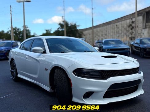 Used 2016 Dodge Charger R/T Scat Pack w/ Driver Confidence Group RWD image 9