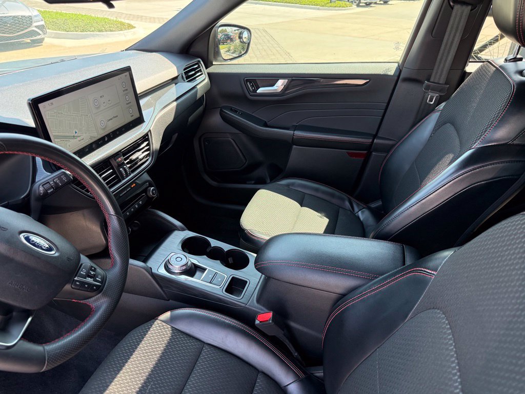 Used 2023 Ford Escape ST-Line w/ Tech Pack #1 FWD image 12