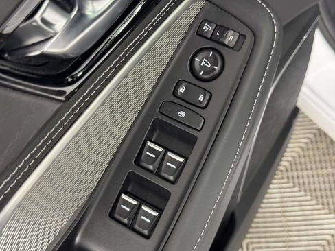 Used 2023 Acura MDX SH-AWD w/ Advance Package image 18