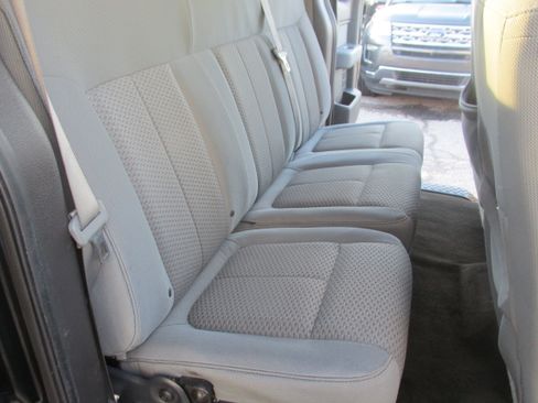 Used 2013 Ford F150 XLT w/ XLT Chrome Pkg image 25