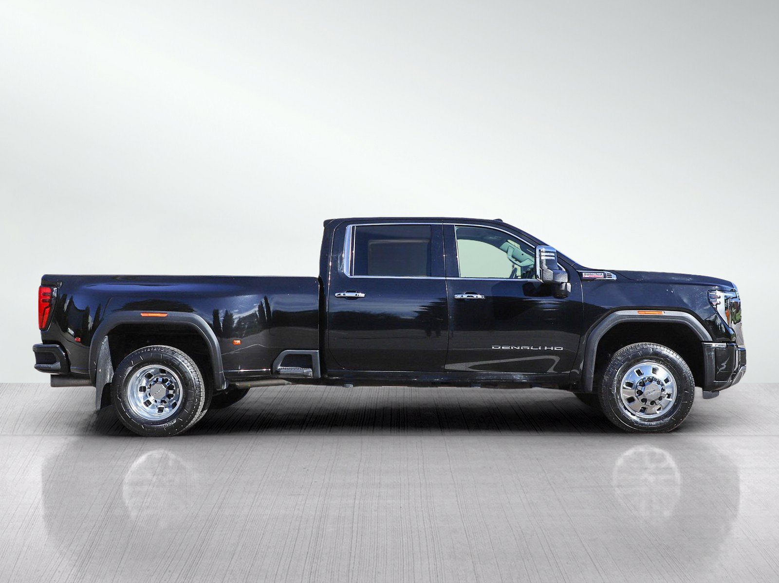 Used 2024 GMC Sierra 3500 Denali w/ Denali Reserve Package AWD/4WD image 6