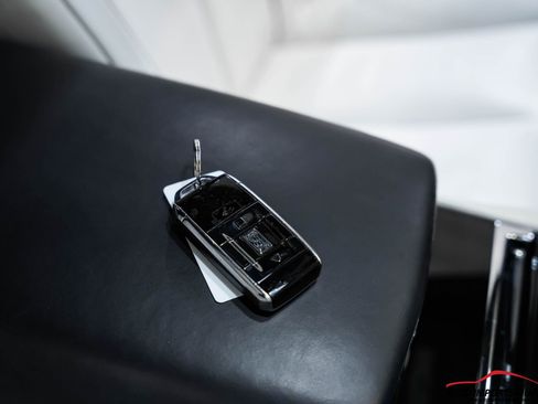 Used 2022 Rolls-Royce Cullinan image 88