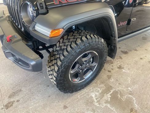 Used 2022 Jeep Gladiator Rubicon w/ LED Lighting Group image 5