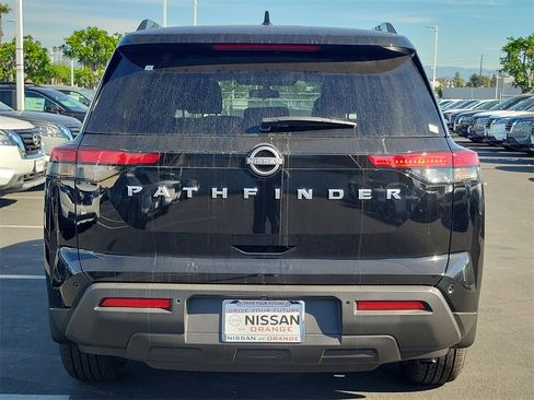 New 2025 Nissan Pathfinder SL image 20