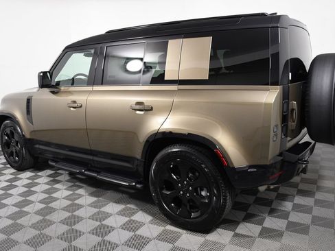 New 2026 Land Rover Defender 110 X-Dynamic SE AWD/4WD image 3