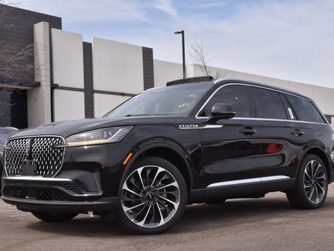 New 2025 Lincoln Aviator Reserve w/ Equipment Group 201A image 1