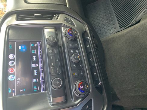 Used 2017 Chevrolet Silverado 1500 LT w/ All Star Edition AWD/4WD image 22
