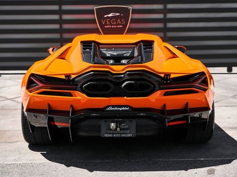 Used 2024 Lamborghini Revuelto AWD/4WD image 25