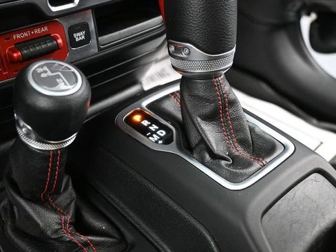 Used 2020 Jeep Wrangler Unlimited Rubicon AWD/4WD image 24