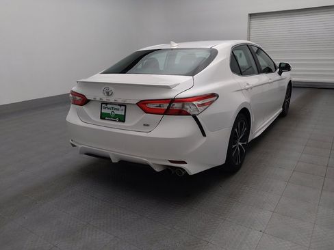 Used 2020 Toyota Camry SE image 9