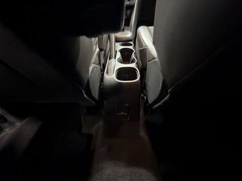 Used 2022 Chevrolet Trax LT w/ LT Convenience Package image 21