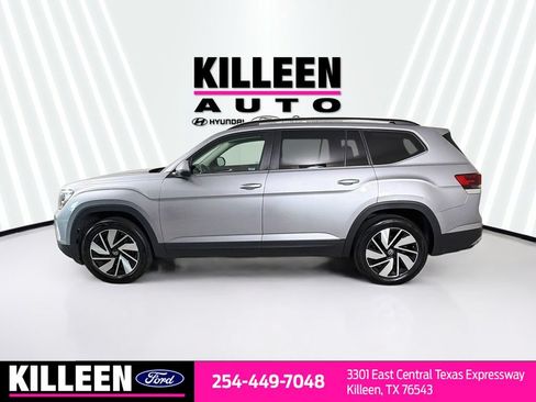 Used 2025 Volkswagen Atlas SE FWD image 4