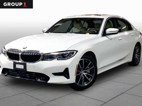 Used 2022 BMW 330i xDrive Sedan w/ Premium Package AWD/4WD image 1