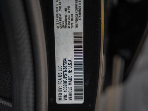 New 2026 RAM 1500 Laramie AWD/4WD image 48